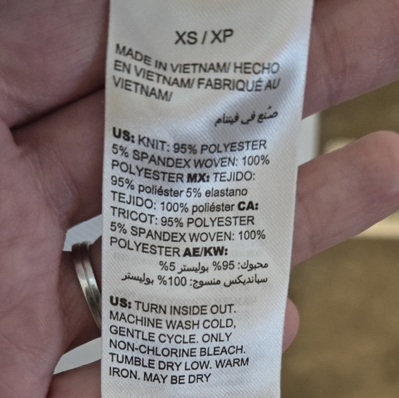 46. White House Black Market Ruffle Button-Up Blouse | White | Size XS - Picture 5 of 5